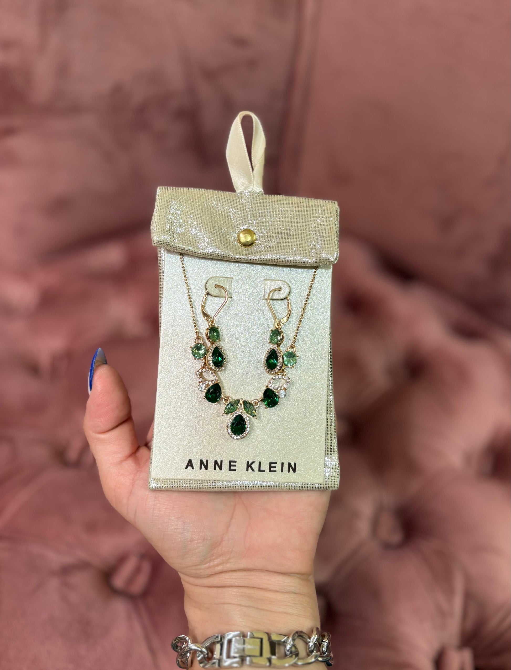 Juego Collar y Aretes Anne Klein