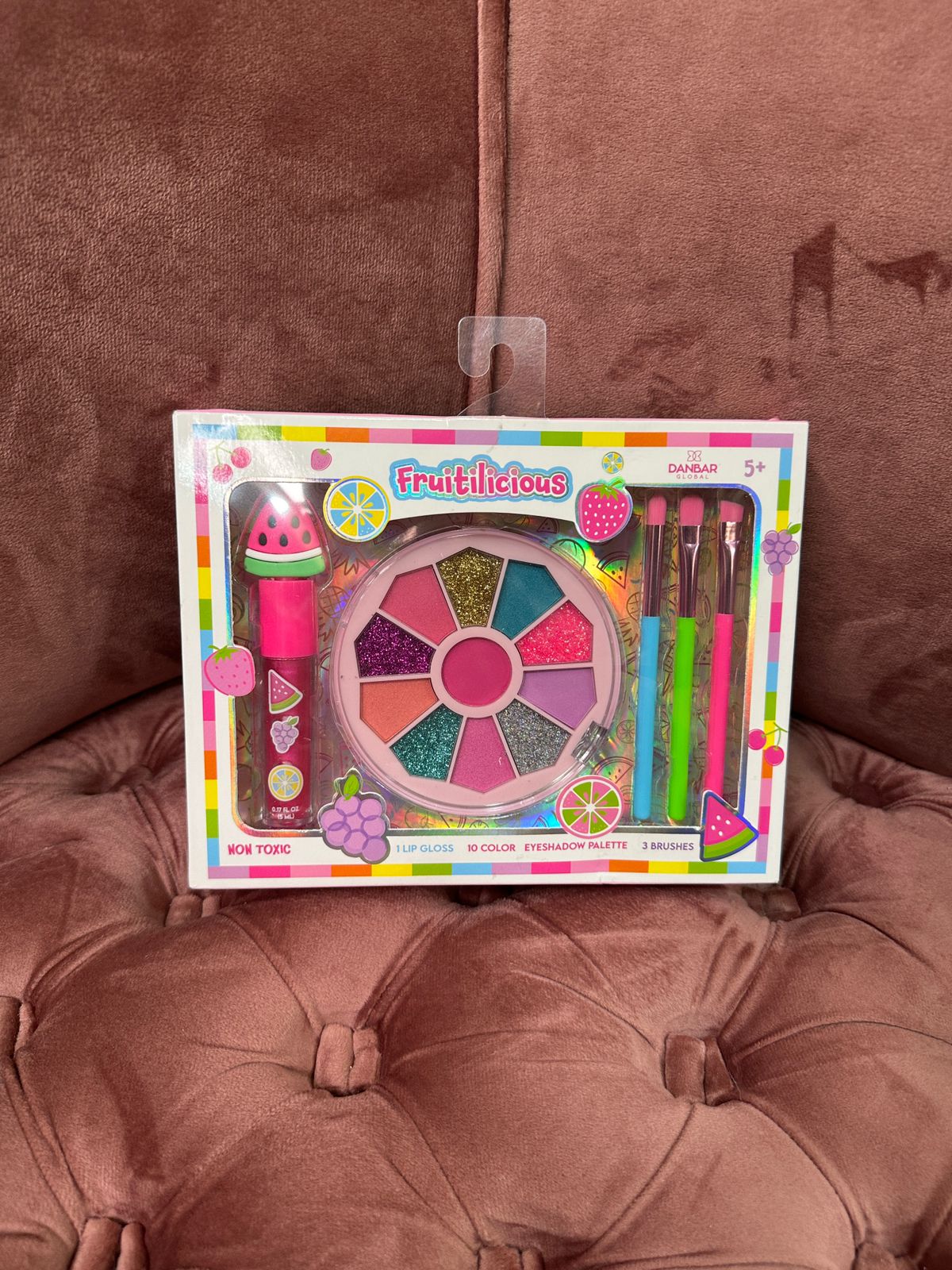 Maquillaje frutas niña